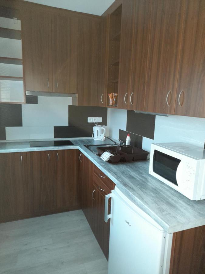 Vinoteka "U Kozu" Hotel Nové Město nad Metují Екстериор снимка