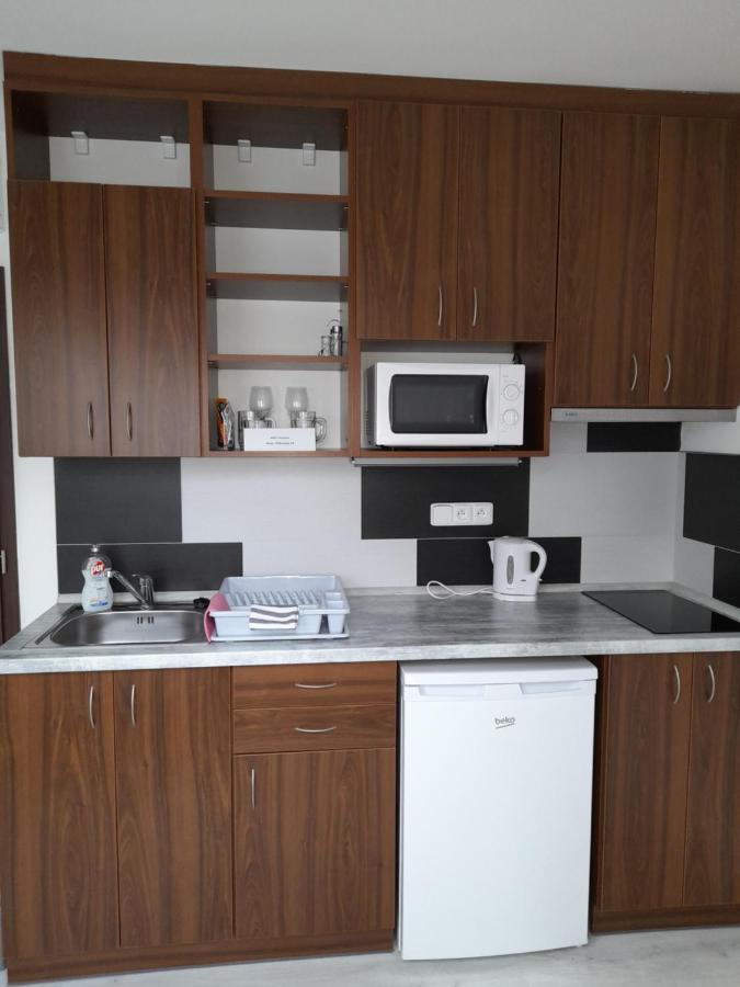 Vinoteka "U Kozu" Hotel Nové Město nad Metují Екстериор снимка