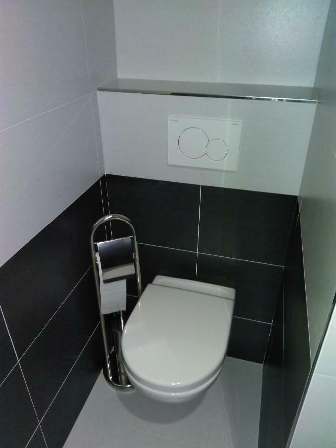 Vinoteka "U Kozu" Hotel Nové Město nad Metují Екстериор снимка