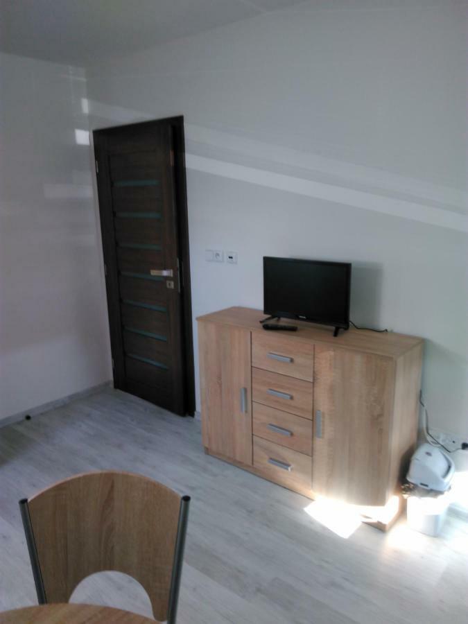 Vinoteka "U Kozu" Hotel Nové Město nad Metují Екстериор снимка
