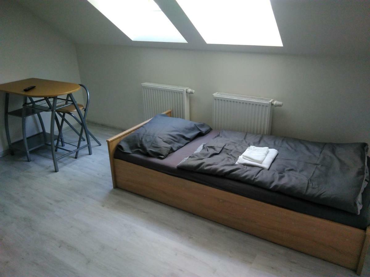Vinoteka "U Kozu" Hotel Nové Město nad Metují Екстериор снимка