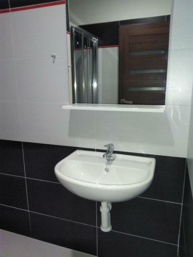 Vinoteka "U Kozu" Hotel Nové Město nad Metují Екстериор снимка